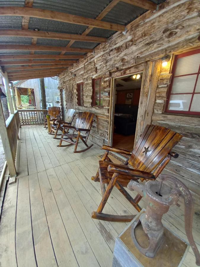 Acorn Hideaways Canton Old West Bunkhouse For 9 - Trail'S End Corral Eksteriør bilde