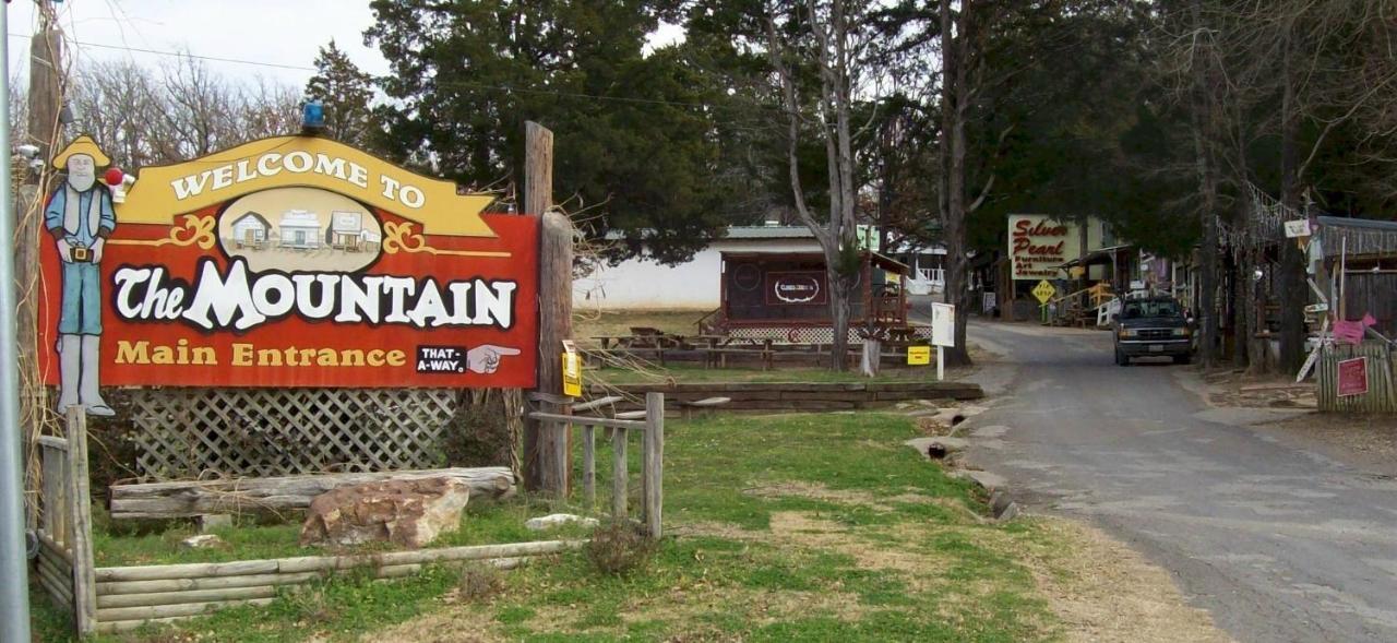Acorn Hideaways Canton Old West Bunkhouse For 9 - Trail'S End Corral Eksteriør bilde